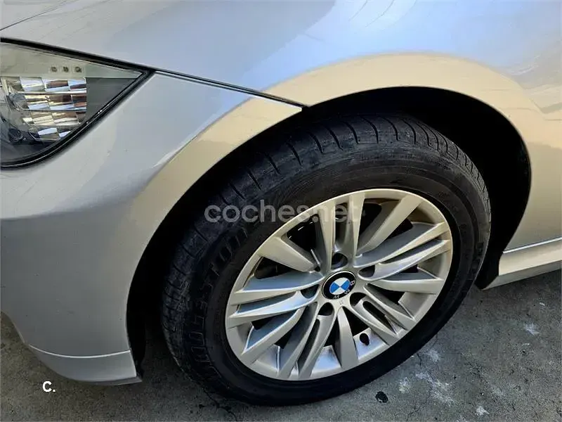 Usado BMW 320 184 CV (135 kW) 2010 Gris / plata Berlina