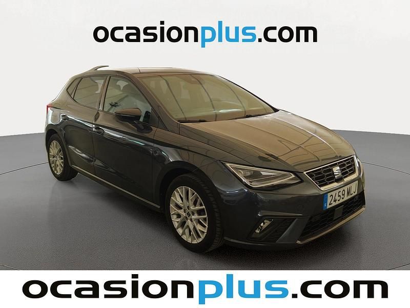 Usado Seat Ibiza FR 110 CV (80 kW) 2023 Gris Utilitario
