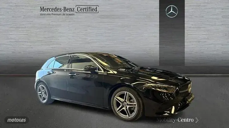 Usado Mercedes A180 116 CV (85 kW) 2024 Negro Berlina