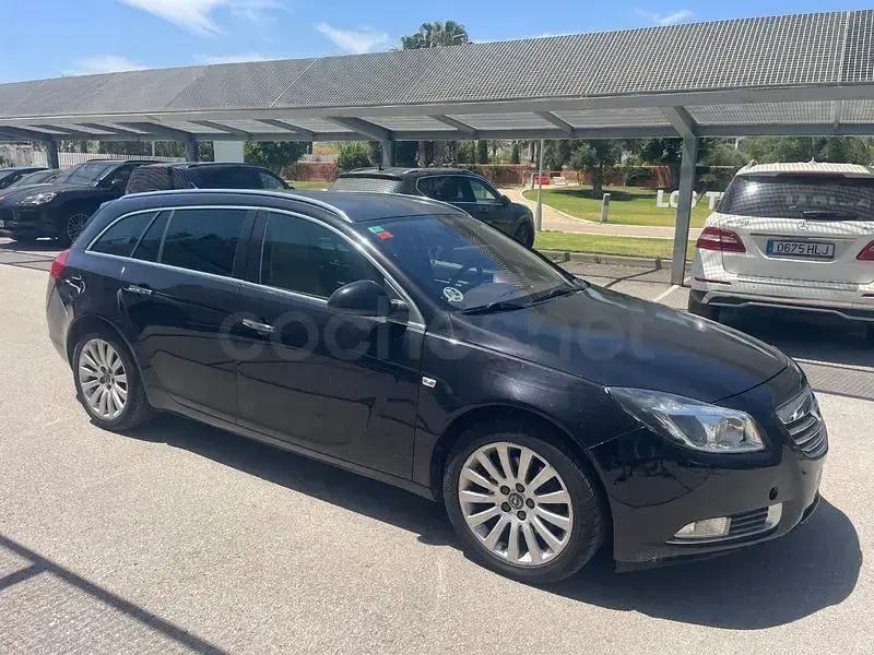 Usado Opel Insignia Edition 160 CV (117 kW) 2009 Negro Familiar