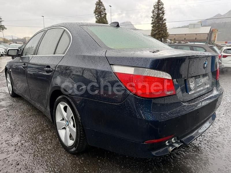 Usado BMW 530 258 CV (189 kW) 2006 Azul Berlina