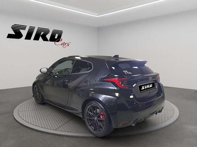 Używany Toyota Yaris 261 KM (191 kW) 2022 Czarny Hatchback