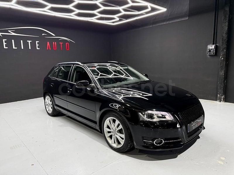 Usado Audi A3 Ambition 140 CV (102 kW) 2012 Negro Utilitario
