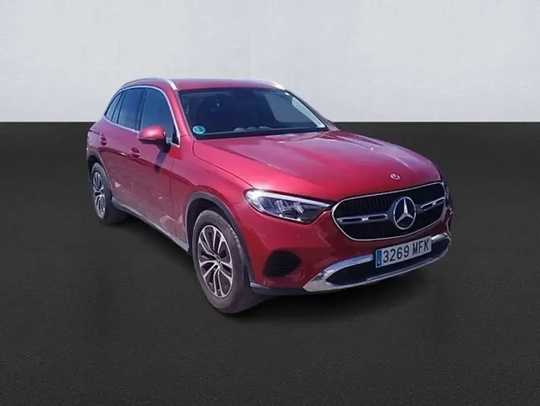Usado Mercedes GLC250 204 CV (150 kW) 2023 Rojo SUV