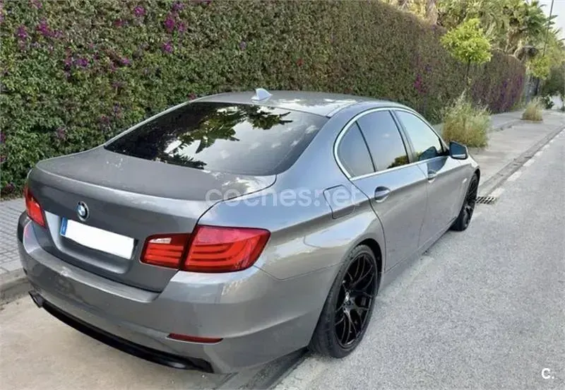 Używany BMW 520 177 KM (130 kW) 2011 Szary Sedan/Limuzyna