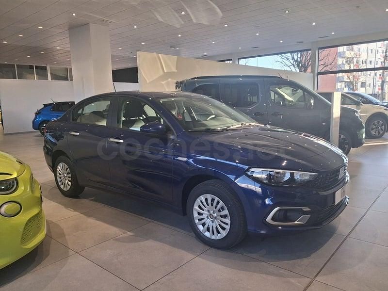 Nuevo Fiat Tipo 130 CV (95 kW) 2025 Azul Berlina
