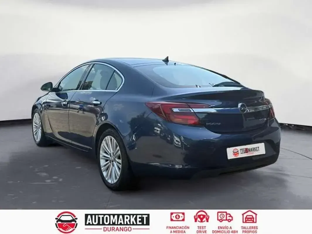 Usado Opel Insignia Selective 140 CV (102 kW) 2014 Azul Berlina