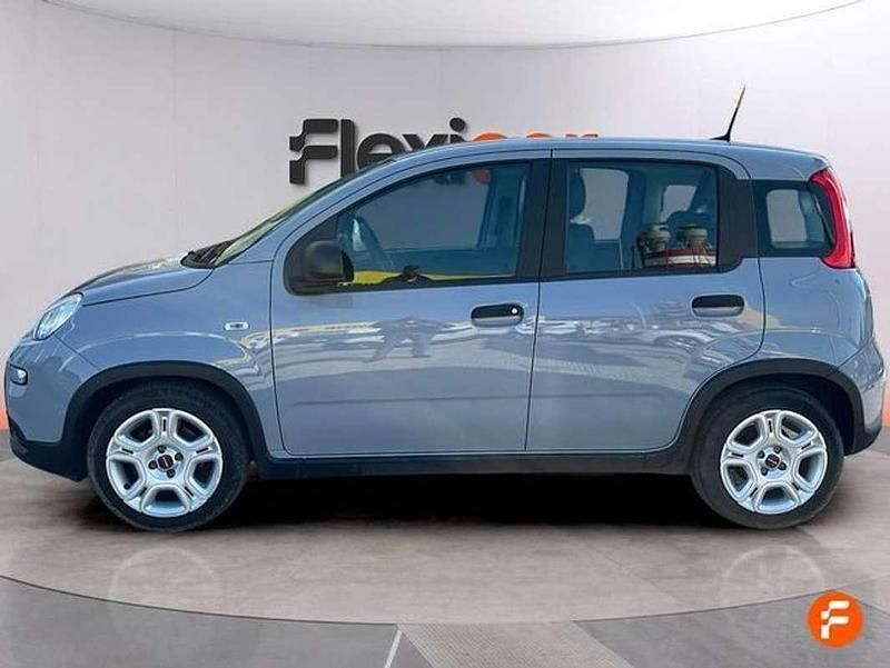 Usado Fiat Panda 71 CV (52 kW) 2023 Gris Utilitario
