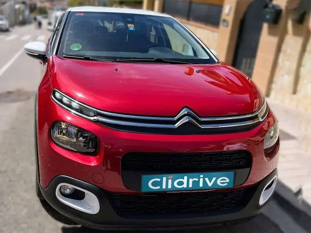 Usado Citroën C3 PureTech 83 CV (61 kW) 2020 Rojo Utilitario