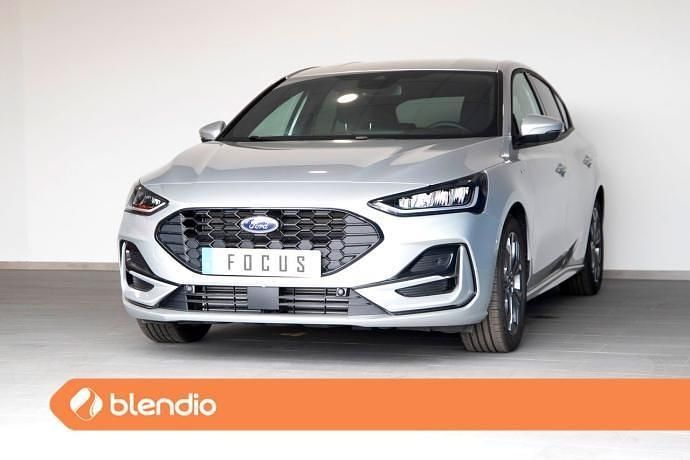 Usado Ford Focus ST-Line 126 CV (92 kW) 2023 Plateado Berlina