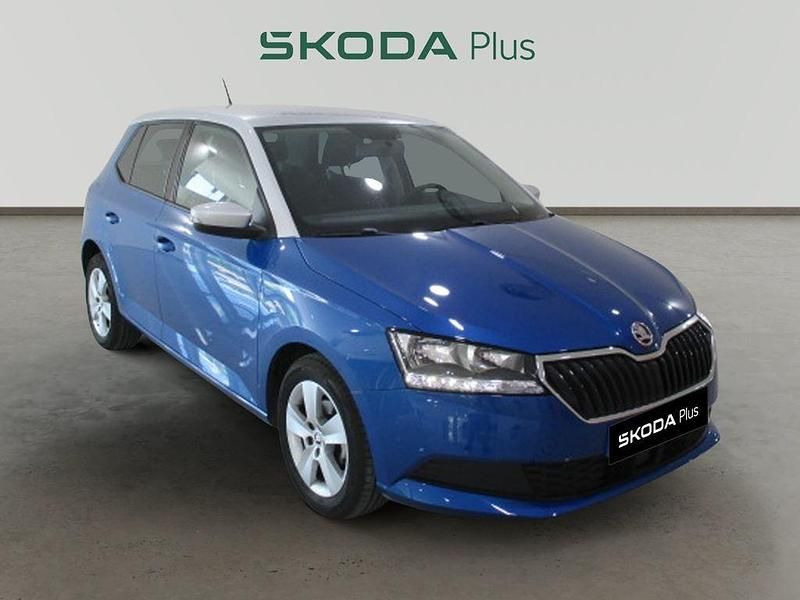 Usado Skoda Fabia Ambition 95 CV (69 kW) 2021 Azul Utilitario