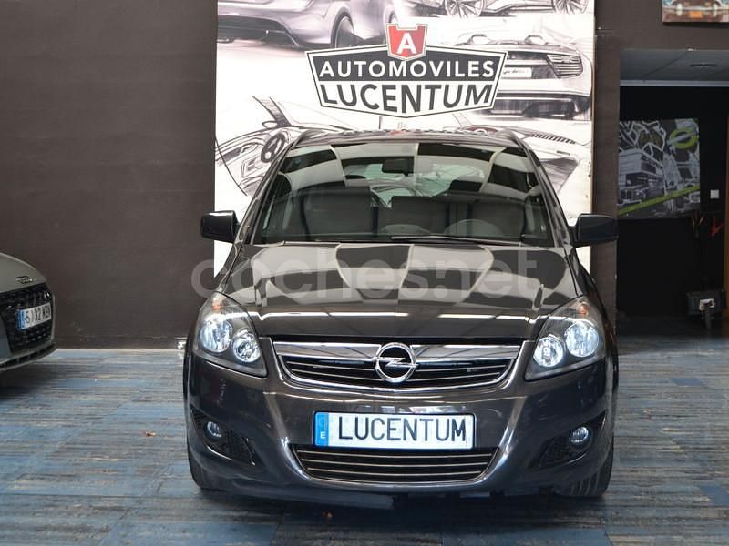 Usado Opel Zafira Family 115 CV (84 kW) 2013 Gris / plata Monovolumen