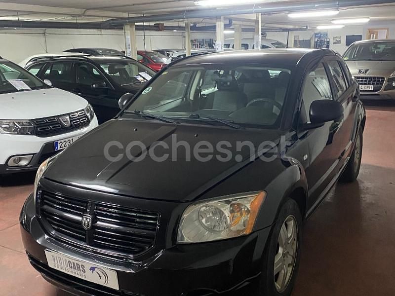 Usado Dodge Caliber 140 CV (102 kW) 2008 Negro Utilitario