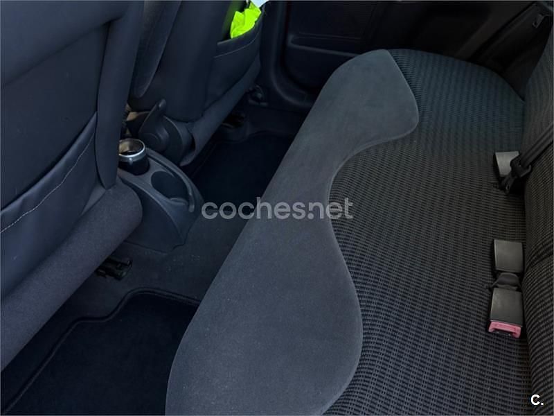 Brugt Citroën C3 61 HK (44 kW) 2004 Rød Sedan