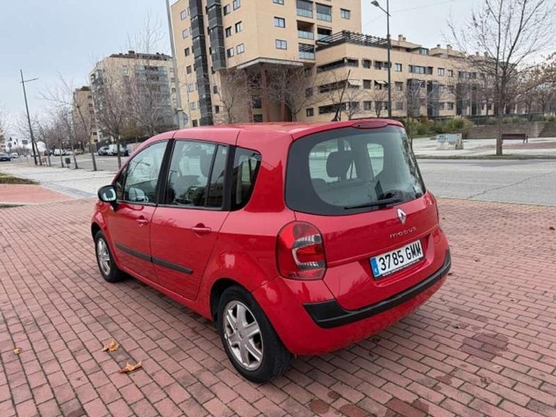 Usado Renault Modus Authentique 75 CV (55 kW) 2010 Monovolumen