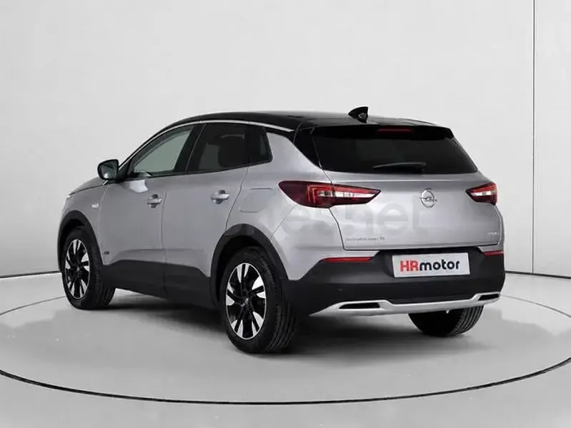 Usado Opel Grandland X Ultimate 181 CV (133 kW) 2021 Gris / plata SUV