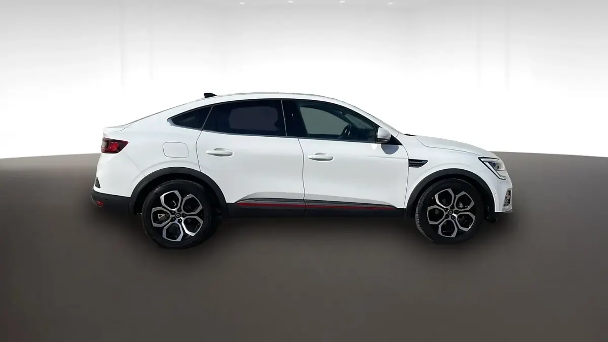 Usado Renault Arkana Zen 140 CV (102 kW) 2022 Blanco SUV