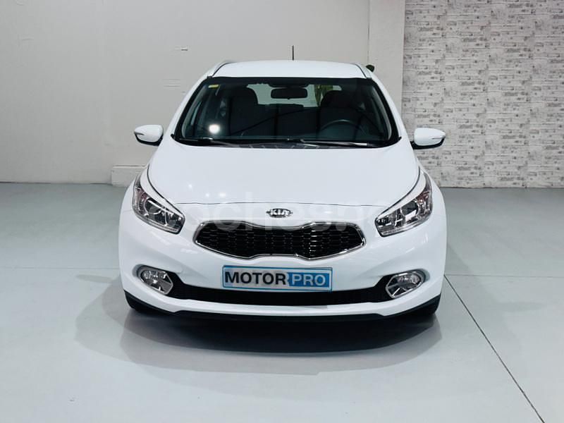 Usado Kia Ceed GT 128 CV (94 kW) 2015 Blanco Berlina