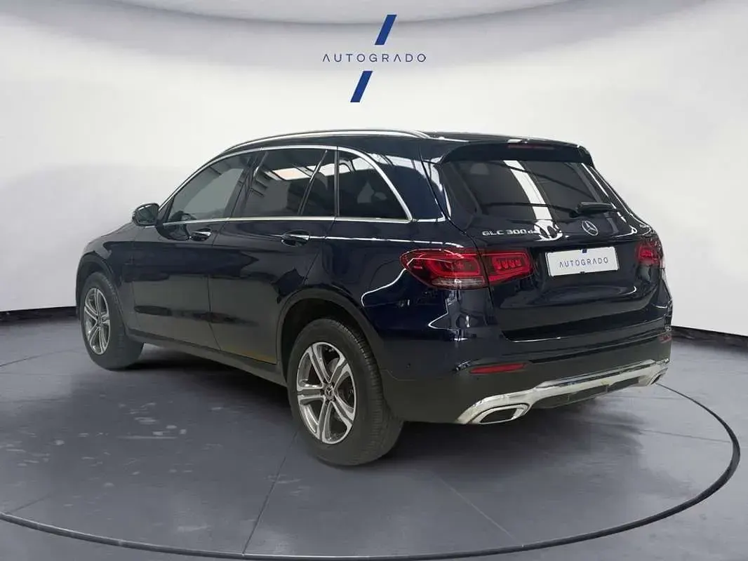 Usado Mercedes GLC300 333 CV (244 kW) 2022 Azul SUV