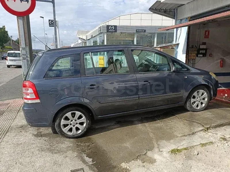 Usado Opel Zafira Enjoy 100 CV (73 kW) 2008 Gris / plata Monovolumen