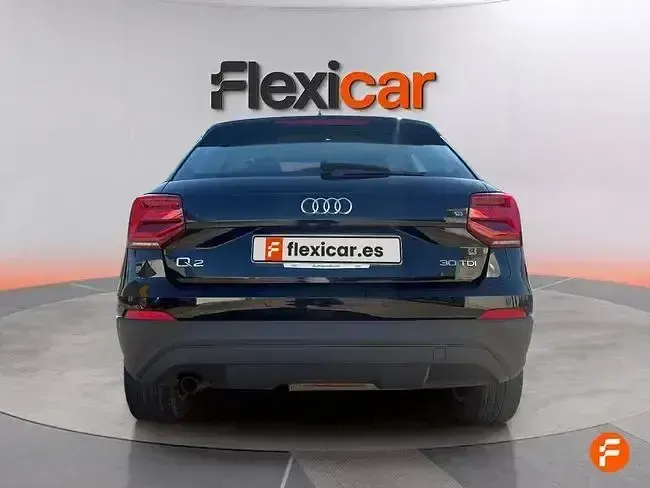 Usado Audi Q2 Advanced Plus 150 CV (110 kW) 2020 Negro SUV