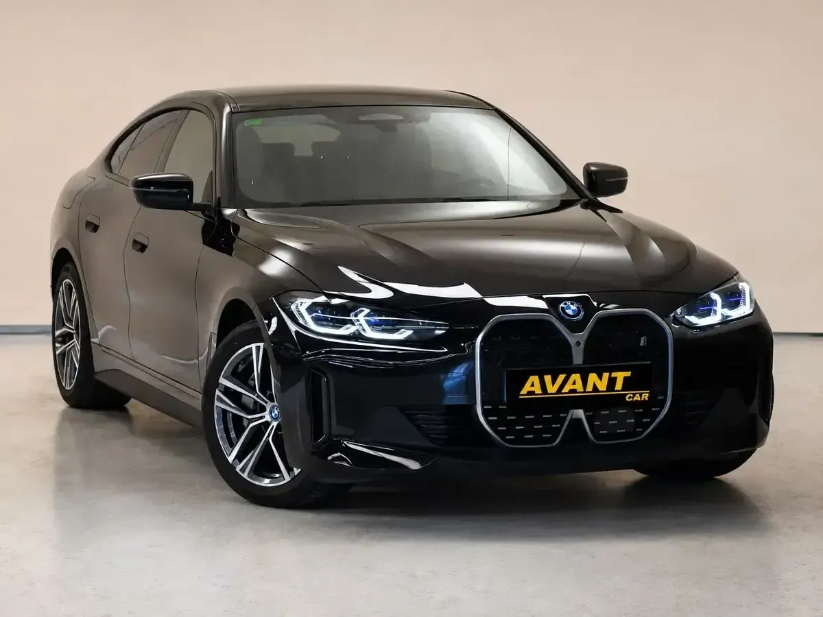 Usado BMW i4 250 kW (340 CV) 2022 Beige Berlina