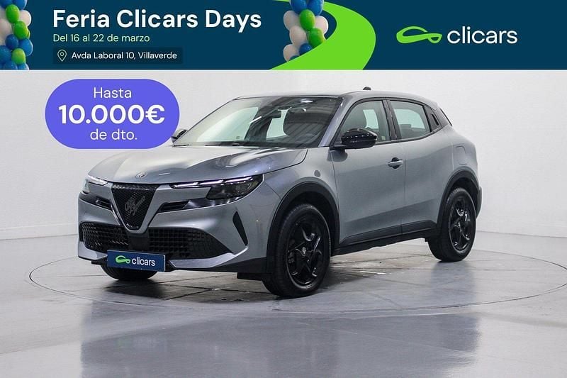 Usado Alfa Romeo Junior 136 CV (100 kW) 2025 Gris SUV