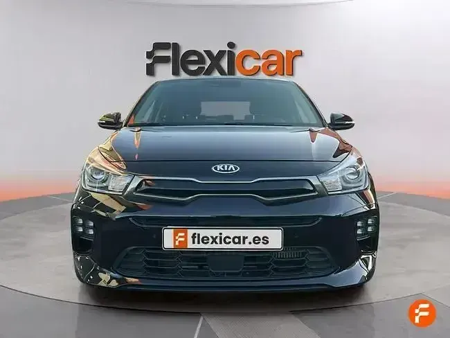 Usado Kia Rio GT-Line 100 CV (73 kW) 2021 Negro