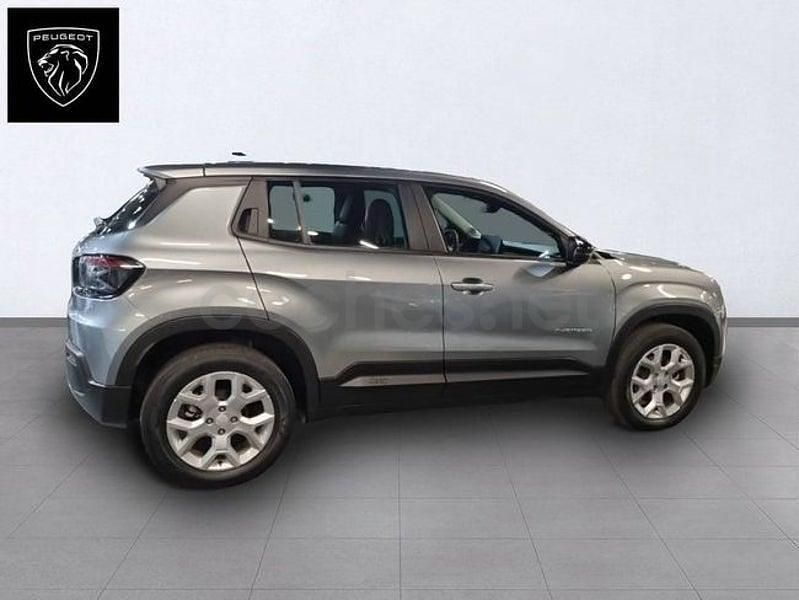 Usado Jeep Avenger Altitude 100 CV (73 kW) 2025 Gris / plata SUV