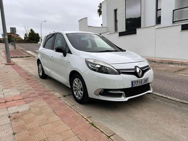 Usado Renault Scénic III Bose Edition 110 CV (80 kW) 2015 Blanco Monovolumen