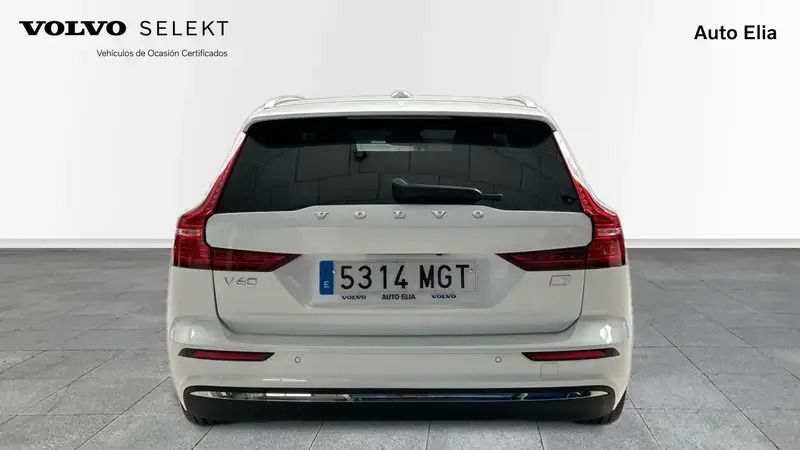 Usado Volvo V60 Inscription 351 CV (258 kW) 2023 Blanco Familiar
