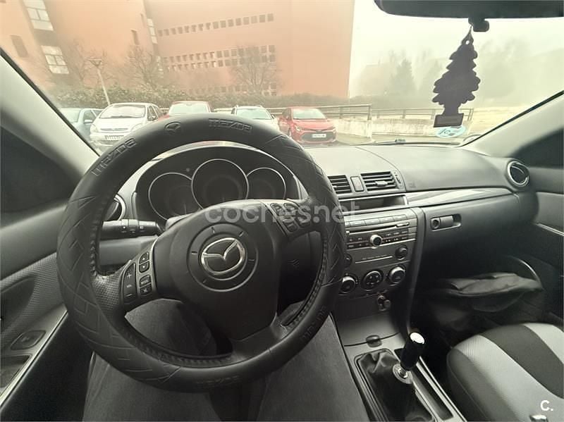 Usado Mazda 3 Sportive 150 CV (110 kW) 2008 Gris / plata Berlina