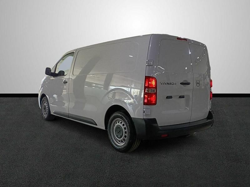 Usado Opel Vivaro-e Combi 100 kW (136 HP) 2024 Branco Van
