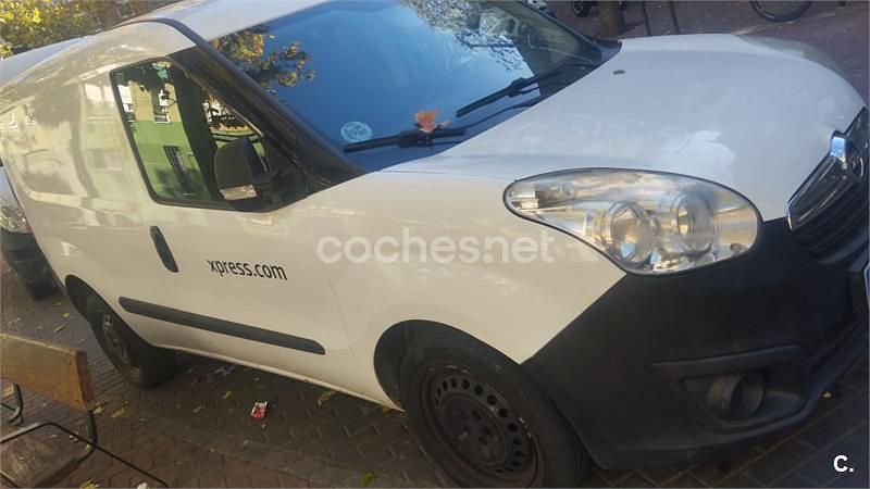 Usado Opel Combo Excellence 90 CV (66 kW) 2016 Blanco Monovolumen