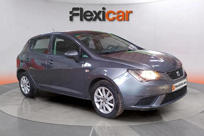 Gris Usado 2017 Seat Ibiza Reference Berlina | 8990 € (Buen precio) - Imagen 1/4