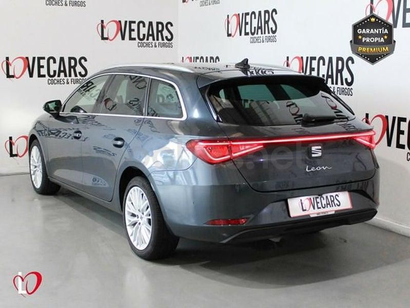 Usado Seat Leon XCELLENCE 150 CV (110 kW) 2021 Gris / plata Familiar