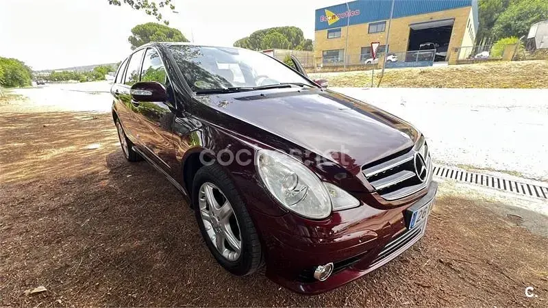 Usado Mercedes R320 224 CV (164 kW) 2009 Granate Familiar