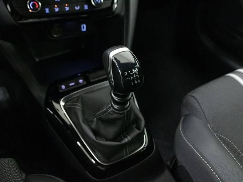 Usado Opel Corsa 100 CV (73 kW) 2025 Negro Utilitario