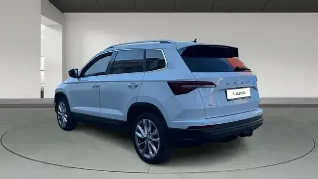 Usado Skoda Karoq Style 150 CV (110 kW) 2023 Blanco SUV