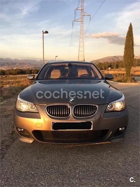 Usado BMW 530 Comfort Edition 231 CV (169 kW) 2008 Gris / plata Berlina