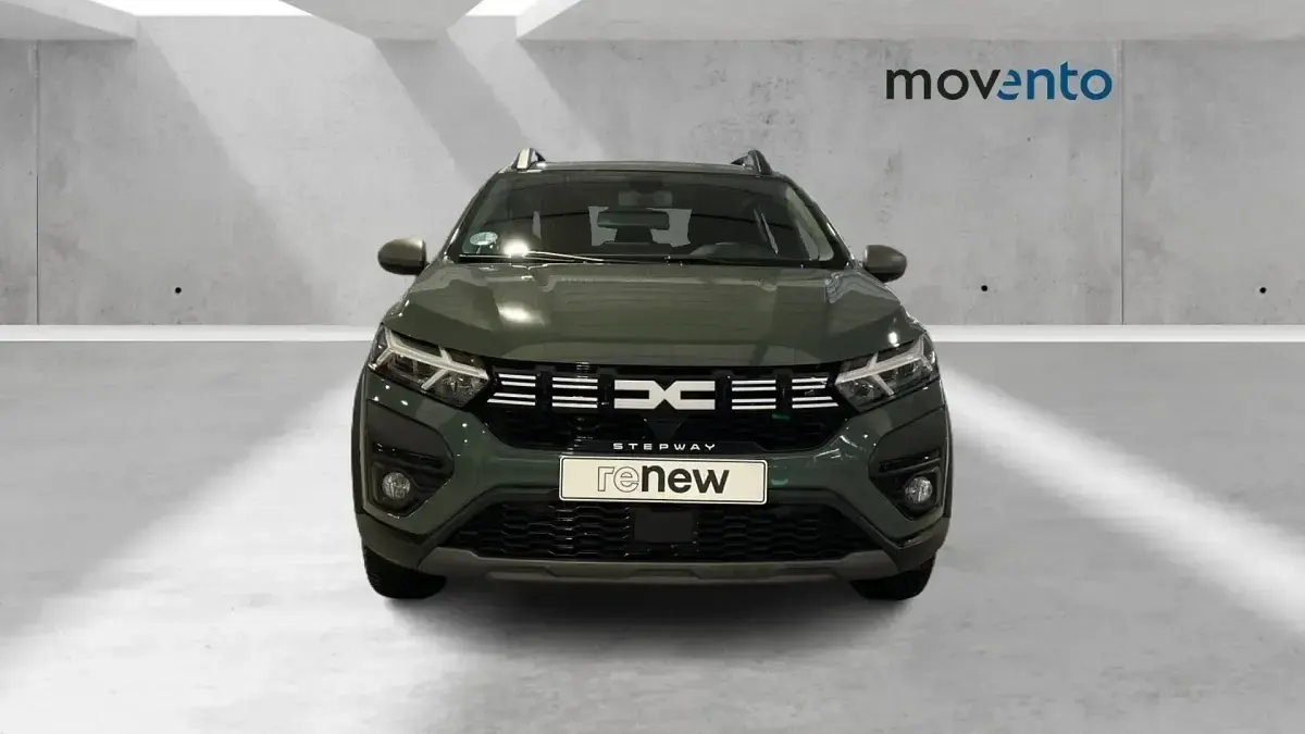 Usado Dacia Sandero Expression 101 CV (74 kW) 2023 Verde Berlina