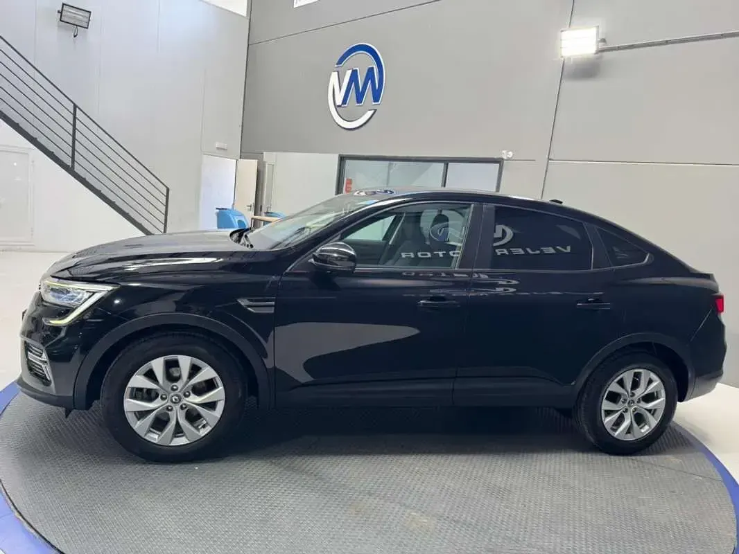 Usado Renault Arkana Zen 145 CV (106 kW) 2022 Negro SUV