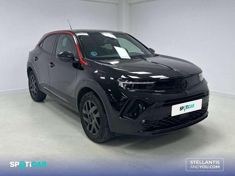 Usado Opel Mokka 137 CV (100 kW) 2023 Negro SUV