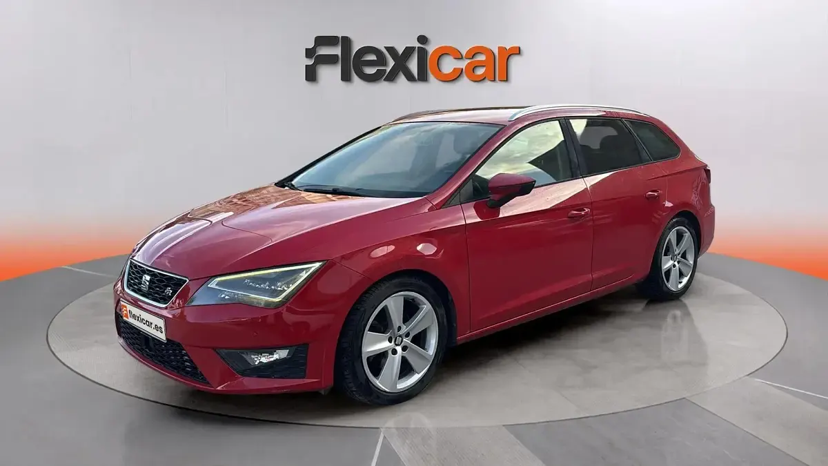 Usado Seat Leon ST FR 150 CV (110 kW) 2016 Rojo Familiar