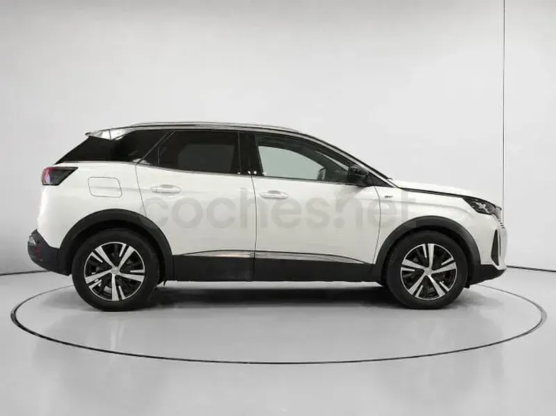 Usado Peugeot 3008 GT 130 CV (95 kW) 2022 Blanco SUV