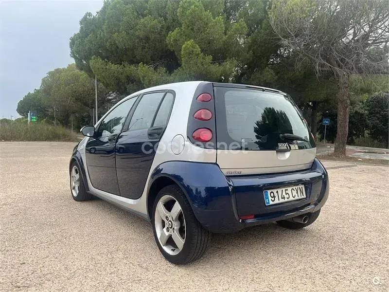 Usado Smart ForFour Pulse 109 CV (80 kW) 2004 Azul Utilitario