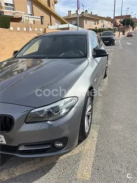 Usado BMW 520 184 CV (135 kW) 2016 Gris / plata Berlina