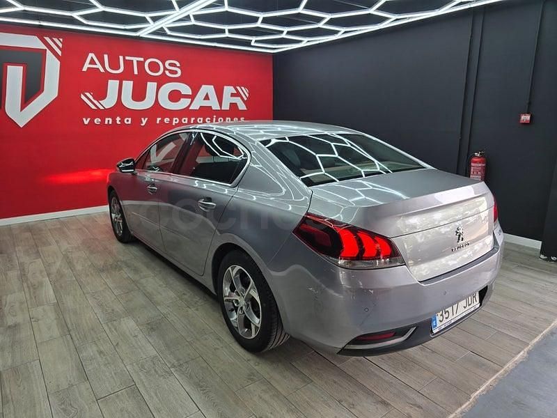 Usado Peugeot 508 Active 140 CV (102 kW) 2015 Gris / plata Berlina