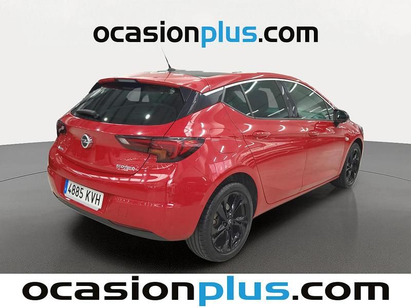 Usado Opel Astra Dynamic 110 CV (80 kW) 2019 Rojo Berlina