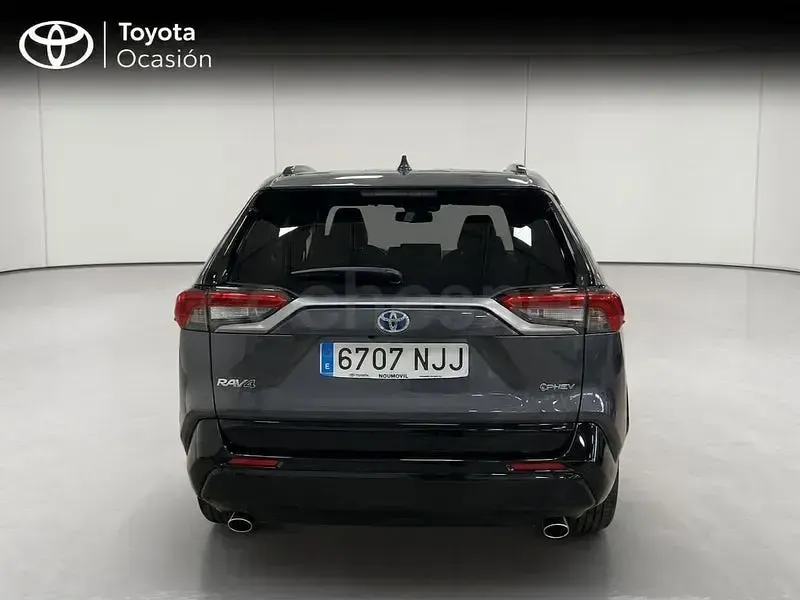 Usado Toyota RAV4 Hybrid Advance 306 CV (225 kW) 2025 Gris / plata SUV
